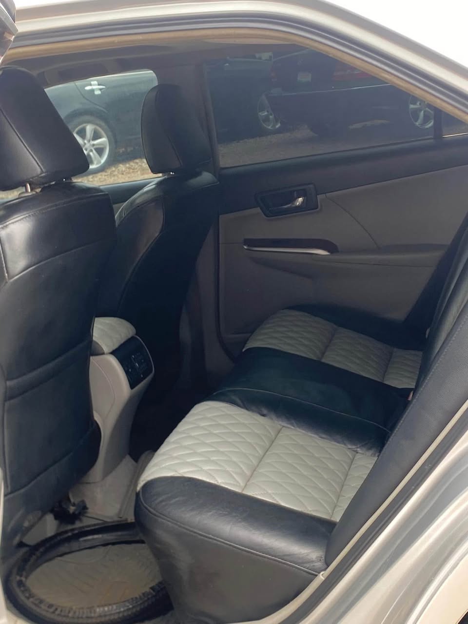 A picture of Nigerian Used 2013 Toyota Camry XLE V6 Full Option With