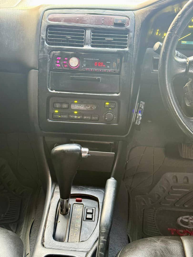 A picture of BEI PRICE 11 8M Contact TOYOTA CARINA SI EEG Year