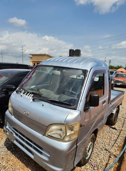 A picture of DIRECT BELGIUM 2010 DAIHATSU HIJET MINI TRUCK JUMBO SIZE N4
