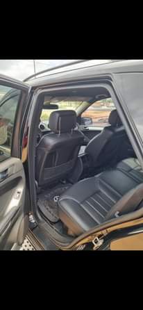 A picture of Mercedes benx ML 350 2010