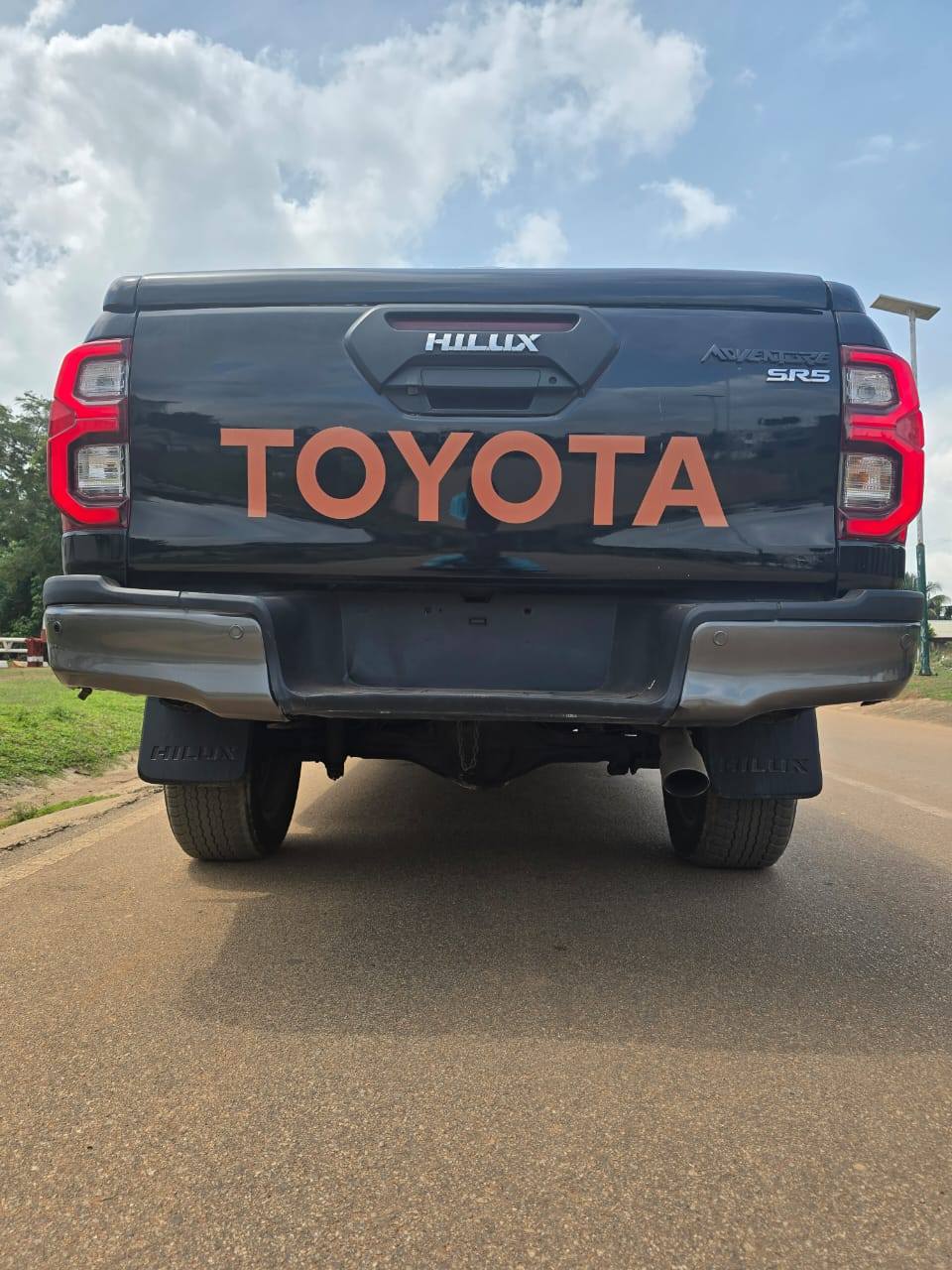 A picture of Bullet proof unregistered 2021 foreign used Toyota adventure Automatic Area