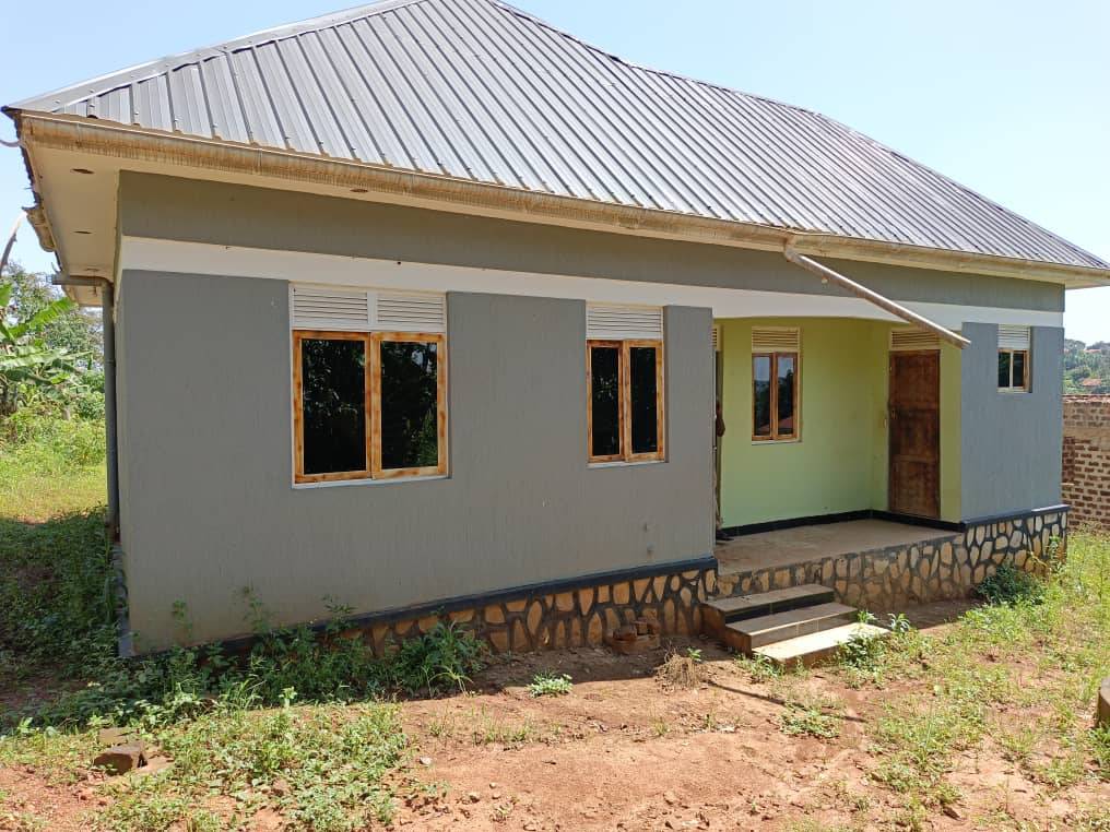 A picture of HOUSE FOR SALE