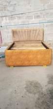 A picture of kitanda cha sofa na sofa