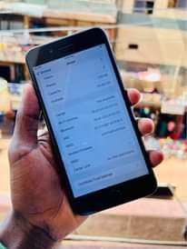 A picture of iPhone 7 Plus 128Gb at 300k