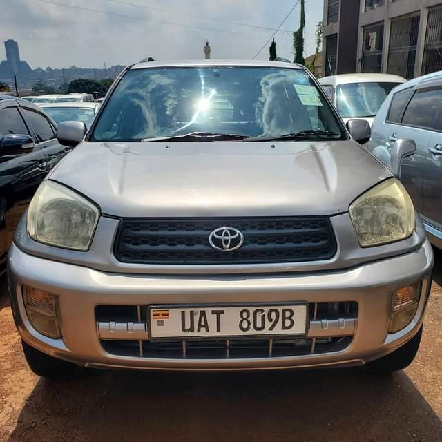 A picture of RAV4 2001 20M