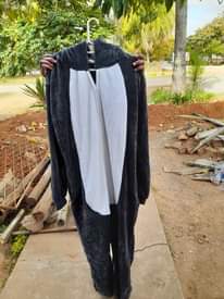 classifieds/blankets
