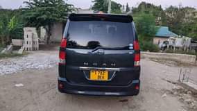 A picture of Toyota Noah gari kali saaana Bei ml 8 5 No