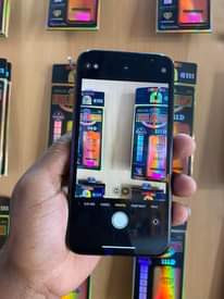 A picture of i phone 11 plain battery msg 128 gb