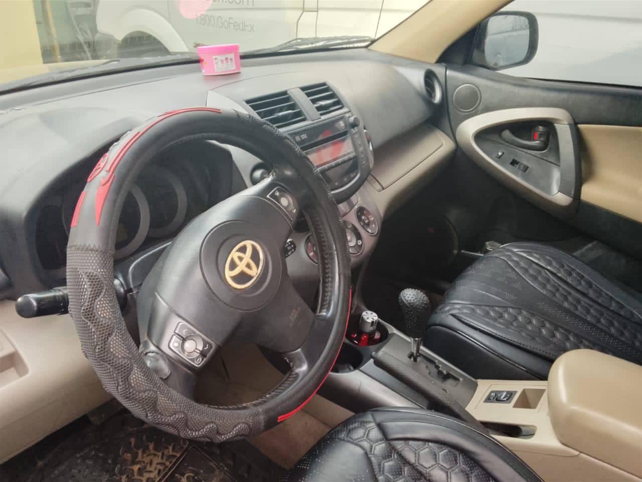 A picture of 2008 Toyota rav4 2008