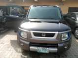 A picture of Honda element 04 05