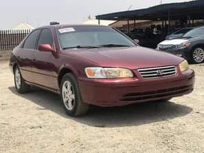 A picture of An Extremely Clean Used Toyota Camry LE 2002 Model Custom