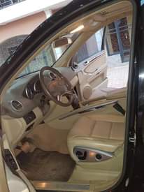 A picture of 2010 ML350