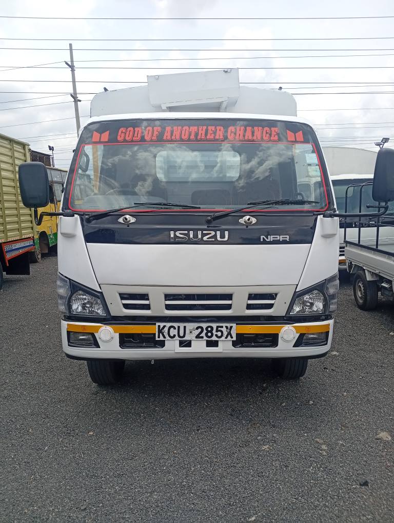 isuzu npr
