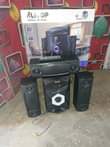 A picture of Nauza redio mzik mnene volume 100 chagua picha fungua picha