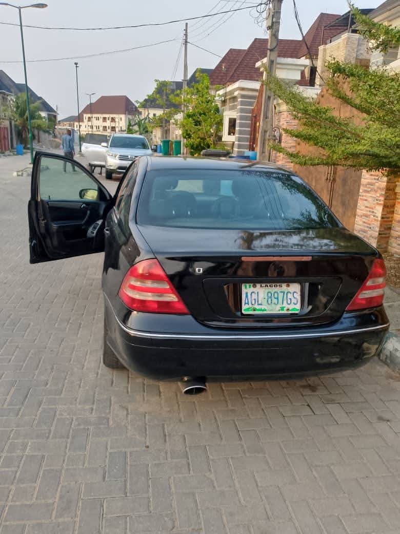 A picture of 2007 Mercedes Benz c class