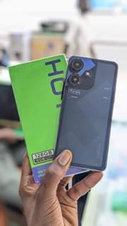A picture of INFINIX HOT 30 BLAND NEW GB 128 8
