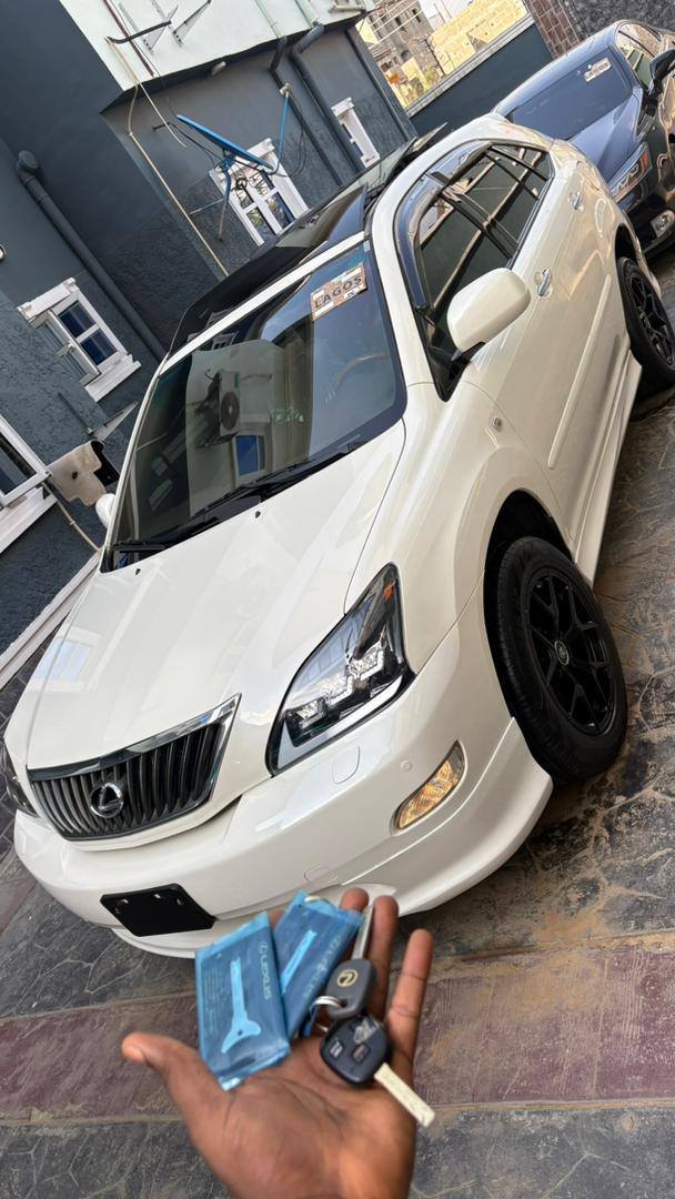 A picture of OFFLOADED 26 12 2025 ACCIDENT FREE LEXUS RX350 2009 Limited