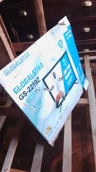 A picture of It s a 19 Inch Used tv GlobalStar free to