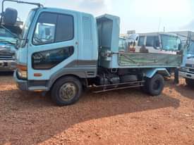 A picture of Fuso fighter dumper