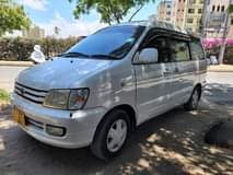 A picture of TOYOTA NOAH
