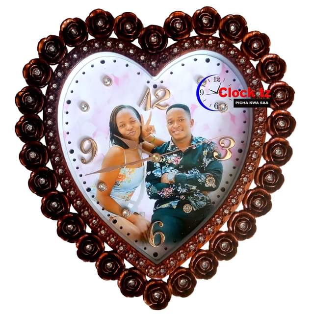 A picture of SAA ZA UKUTANI ZENYE PICHA YAKO