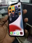 A picture of 64gb iPhone x no face ID