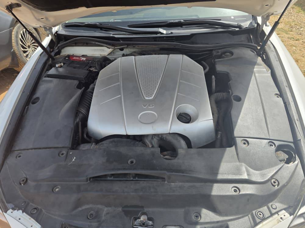A picture of SHARP LEXUS IS350 2012 MODEL V6 ENGINE SPORT