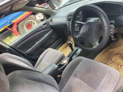 A picture of TOYOTA CARINA TI