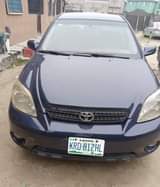 A picture of Blue Toyota Matrix 2005