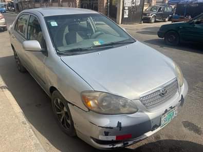 A picture of Registered 05 Toyota corolla baked on first body engine and