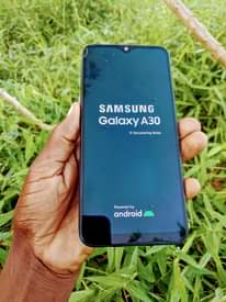 A picture of Samsung Galaxy a30 krek kdg na ukung camera gb64 ram4