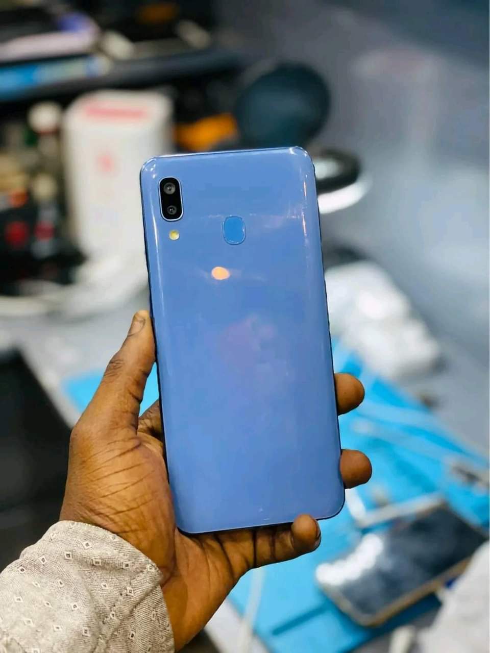 A picture of Sumsung A30