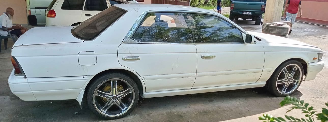 nissan c33