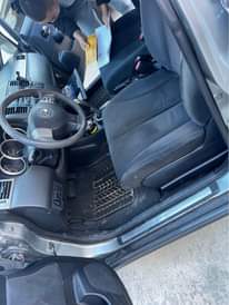 A picture of 2009 Nissan Versa SL Hatchback 4D