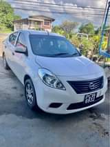 nissan versa
