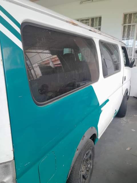 used nissan caravan