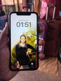 A picture of IPHONE XR 64