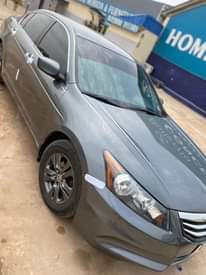 A picture of Honda Accord 2011