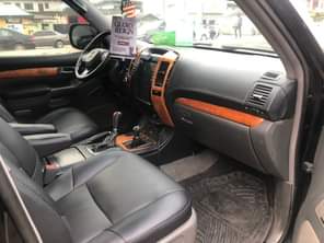A picture of This car is Lexus 470 2008model upgraded to lexus GX