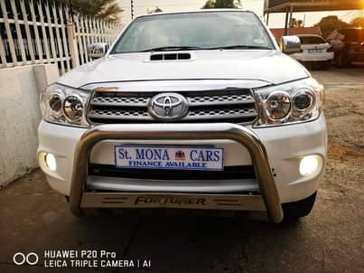A picture of 2011 Toyota Year 2011 Toyota Fortuner 4x2