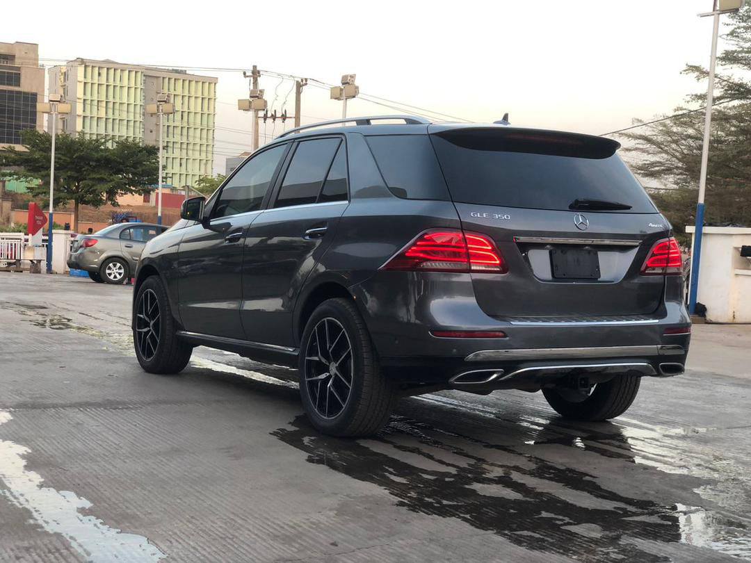 A picture of GLE350 2018 model