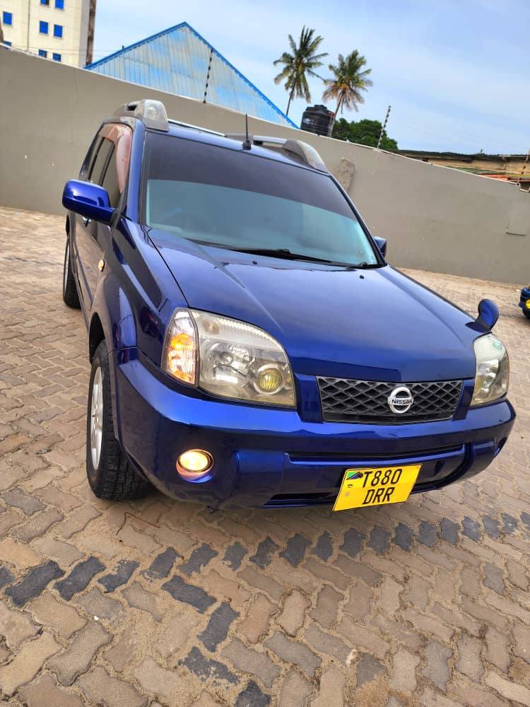 A picture of Nissan Extrail Year 2005 Full document Full ac Price 10.5Mil