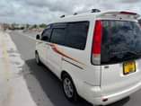 A picture of TOYOTA NOAH SR4O NAIUZA MIL 9 5 0743435416