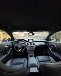 A picture of Car