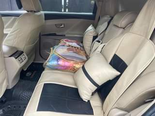 A picture of 2010 Toyota venza registered v4