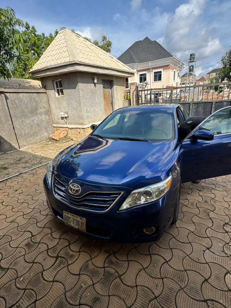 A picture of Toyota camry 2010