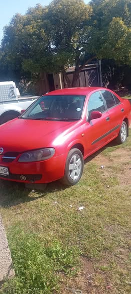 nissan almera
