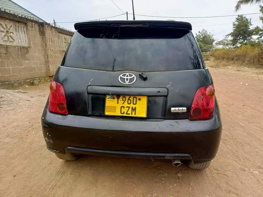 used toyota ist
