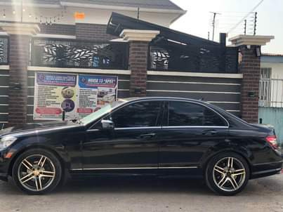 A picture of Mercedes Benz C300