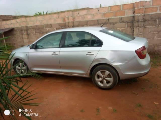 A picture of 2014 Volkswagen Skoda rapid 100000